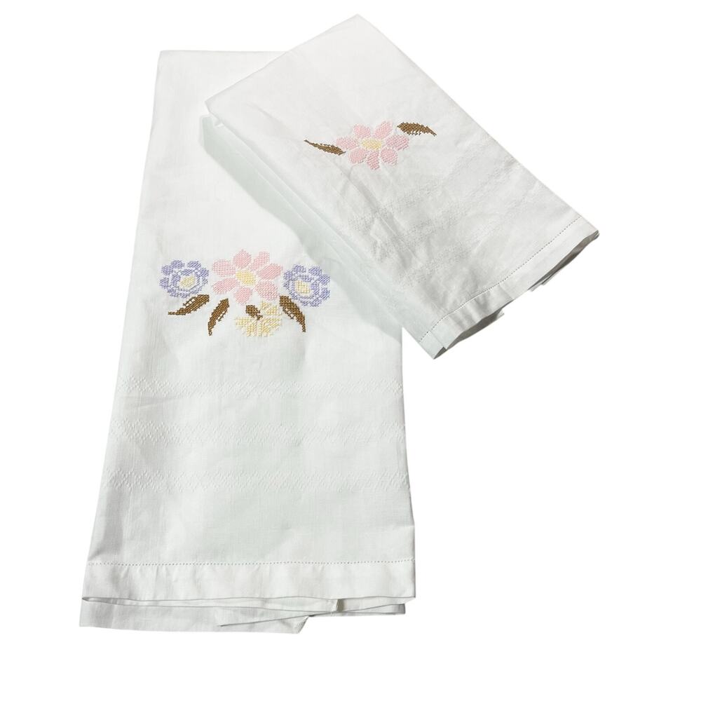 Embroidered Cotton White Table‎ Runners Set of Two 14”x27” & 22.5”x42.5” Cottage